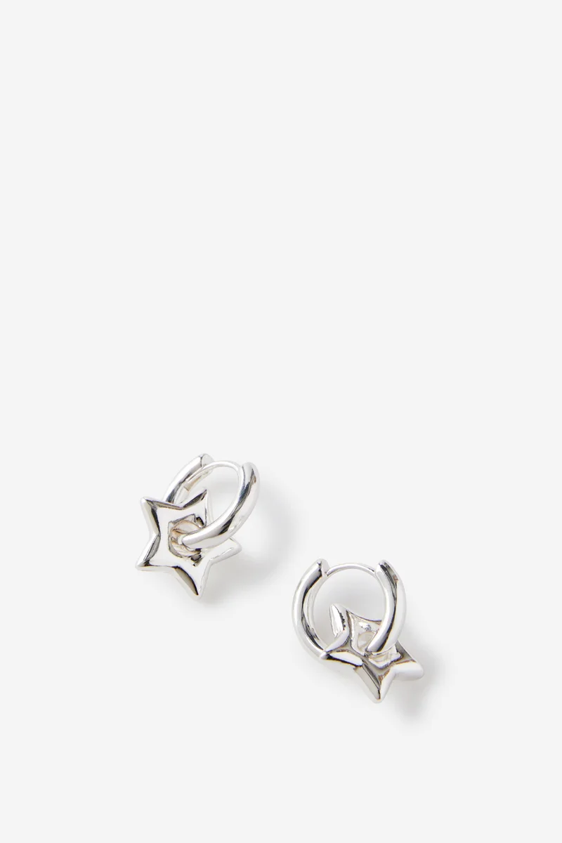 روبي Huggie Hoop Earring